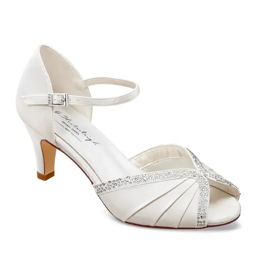 Naomi, wedding shoes