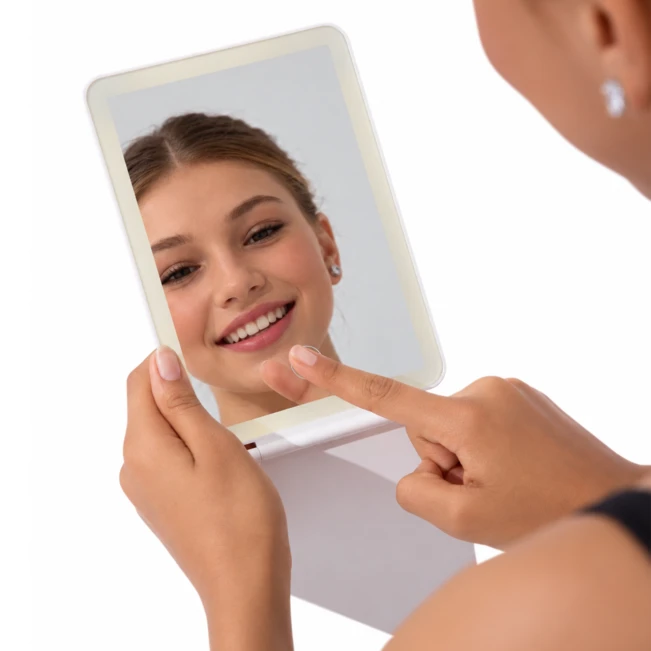 Capezio Glow and Go Travel Led Mirror, led zrkadlo Capezio Glow and Go Travel Led Mirror, led zrkadlo
