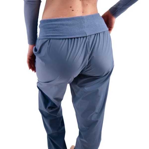 GP Lesson Momentum, warm-up pants for dancers GP Lesson Momentum, warm-up pants for dancers