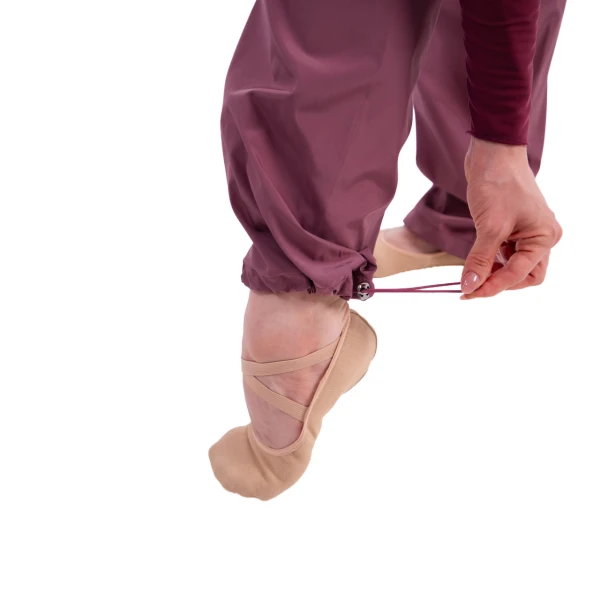 GP Lesson Momentum, warm-up pants for dancers GP Lesson Momentum, warm-up pants for dancers