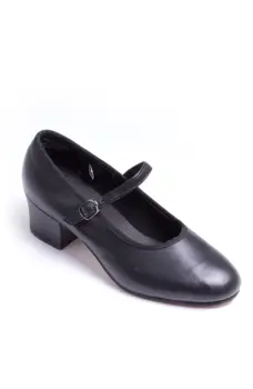 Sansha Moravia, character shoes