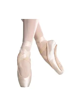 So Danca Alina I, pointe shoes with a shorter U cut box 