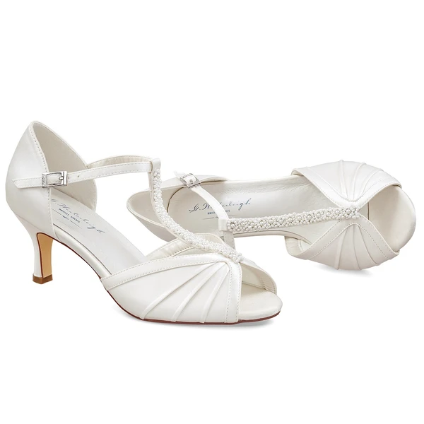 Pearl, wedding shoes