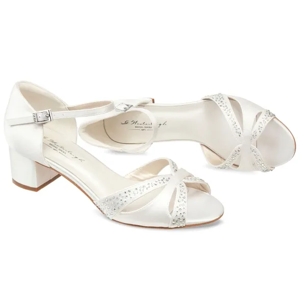 Gigi, wedding shoes