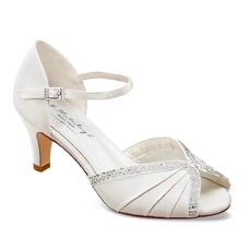 Naomi, wedding shoes